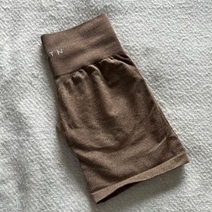 NVGTN Contour Seamless Shorts (Mocha)
